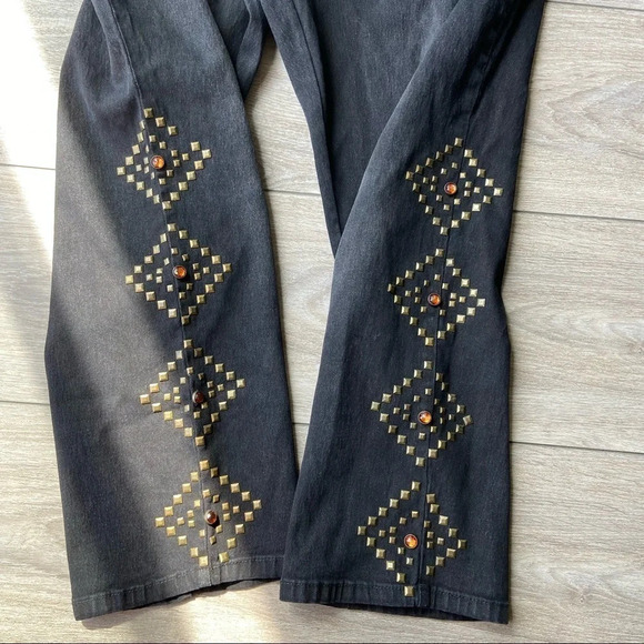 DG2 BY DIANE GILMAN Studded Embellished Stretchy  Skinny Jeans - Picture 4 of 14
